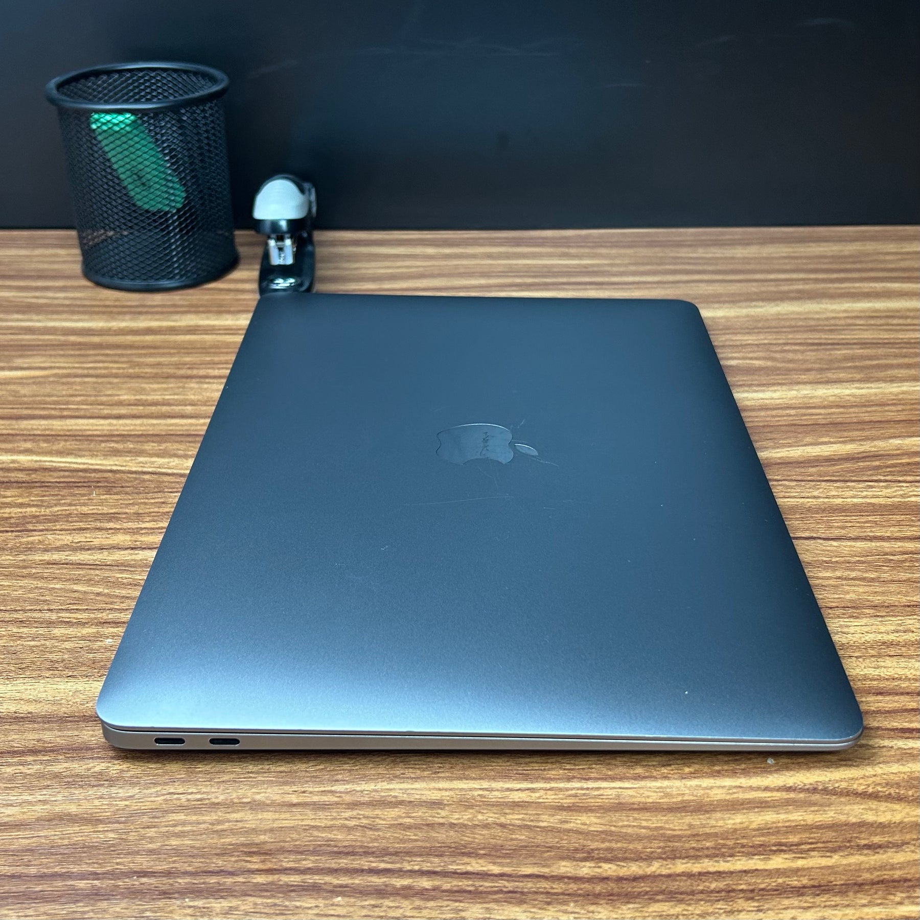 MacBook Air 2020 Usado 13" | i5, 8GB RAM, 500GB | TrocaTech