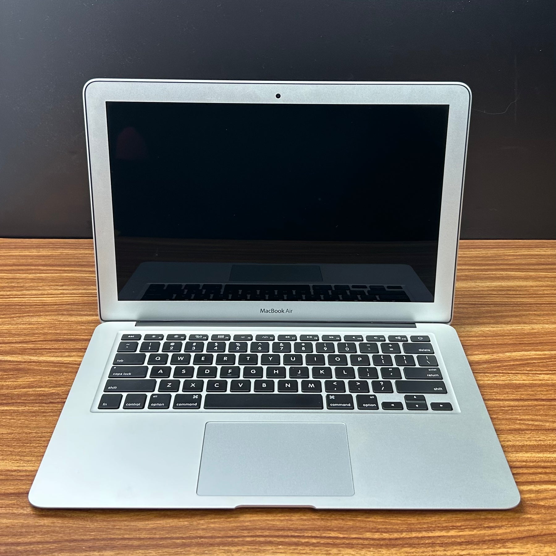 MacBook Air 2012 Usado 13" | i5, 4GB RAM, 256GB | TrocaTech