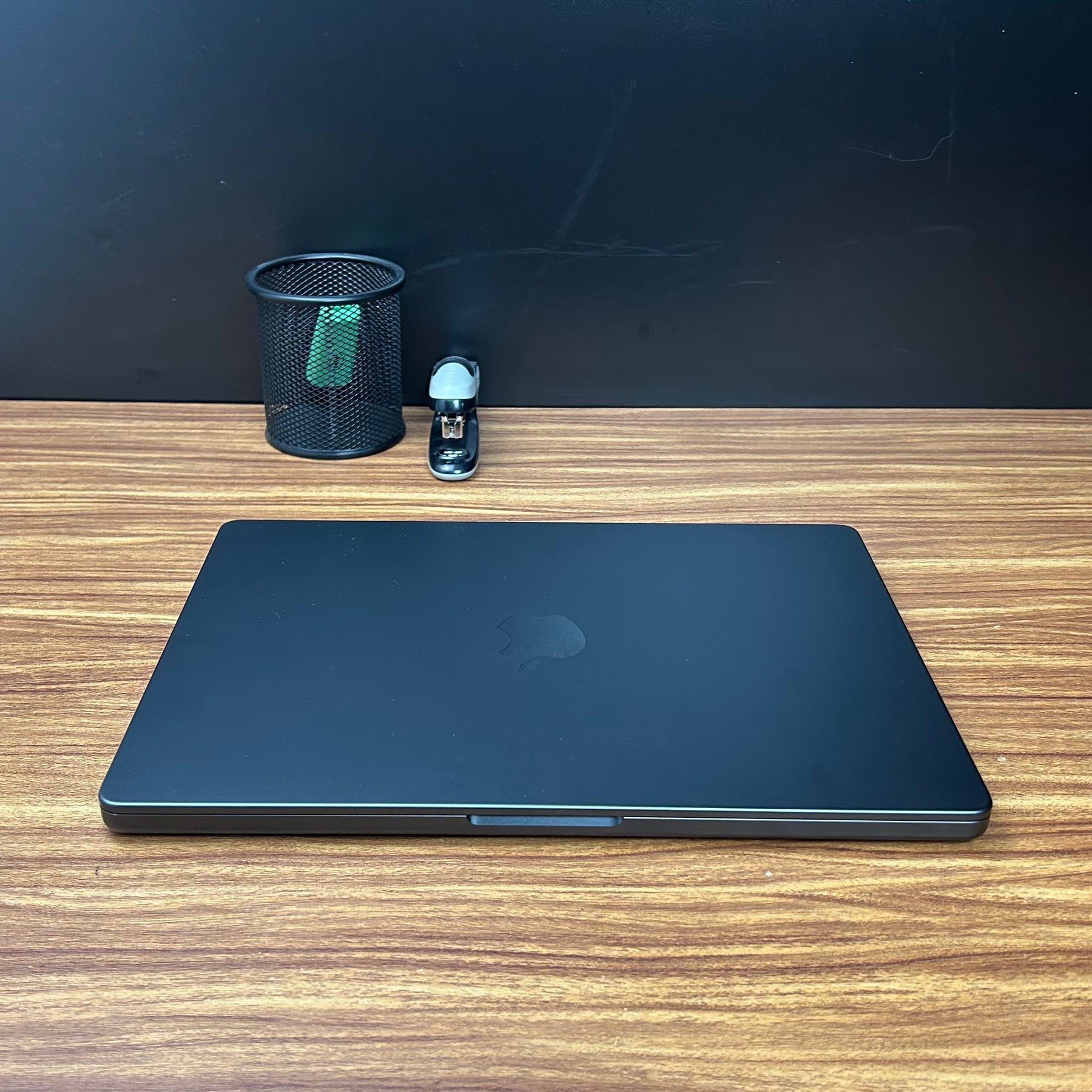 MacBook Pro 2023 Usado 14" | M3 PRO, 18GB RAM, 500GB | TrocaTech