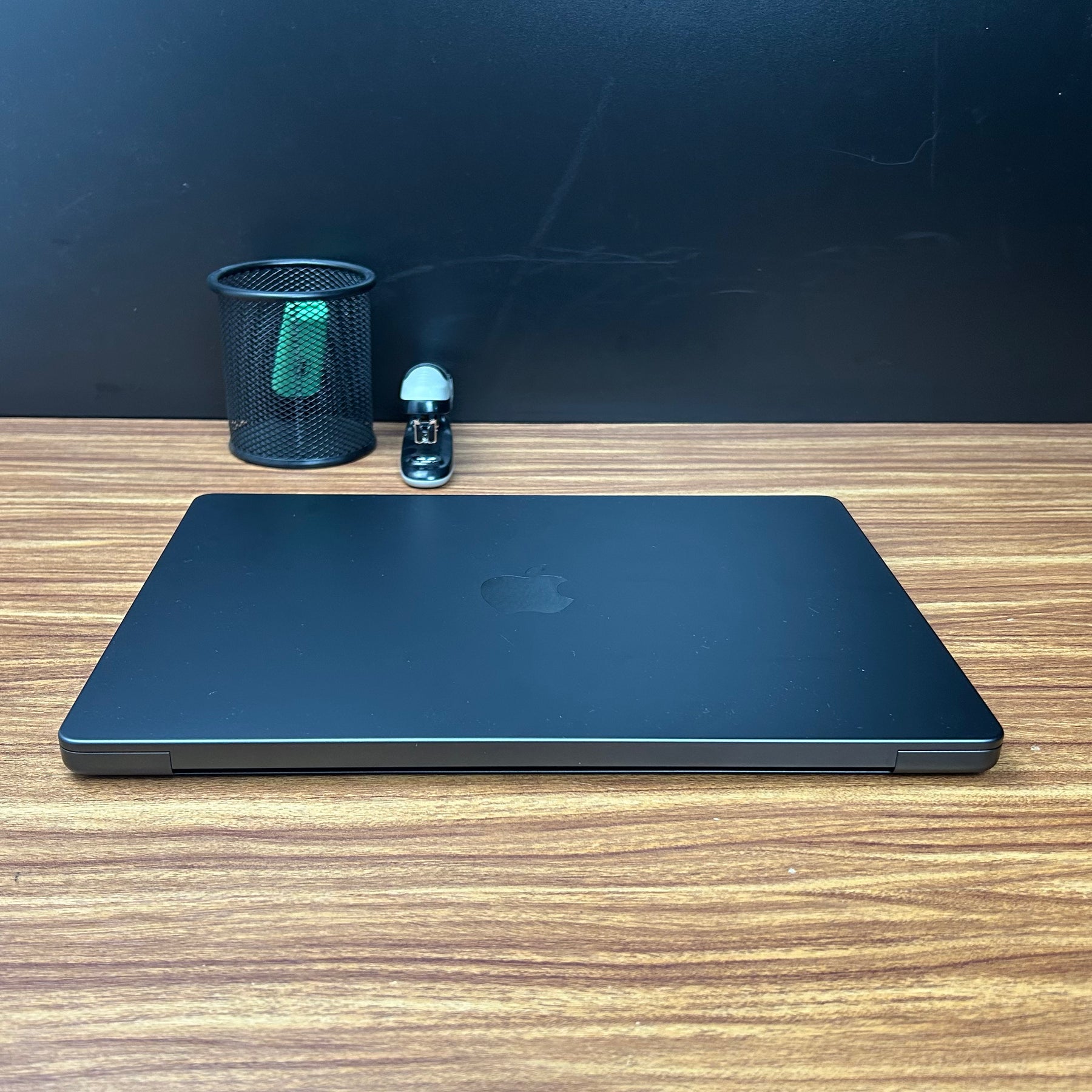 MacBook Pro 2023 Usado 14" | M3 PRO, 18GB RAM, 500GB | TrocaTech
