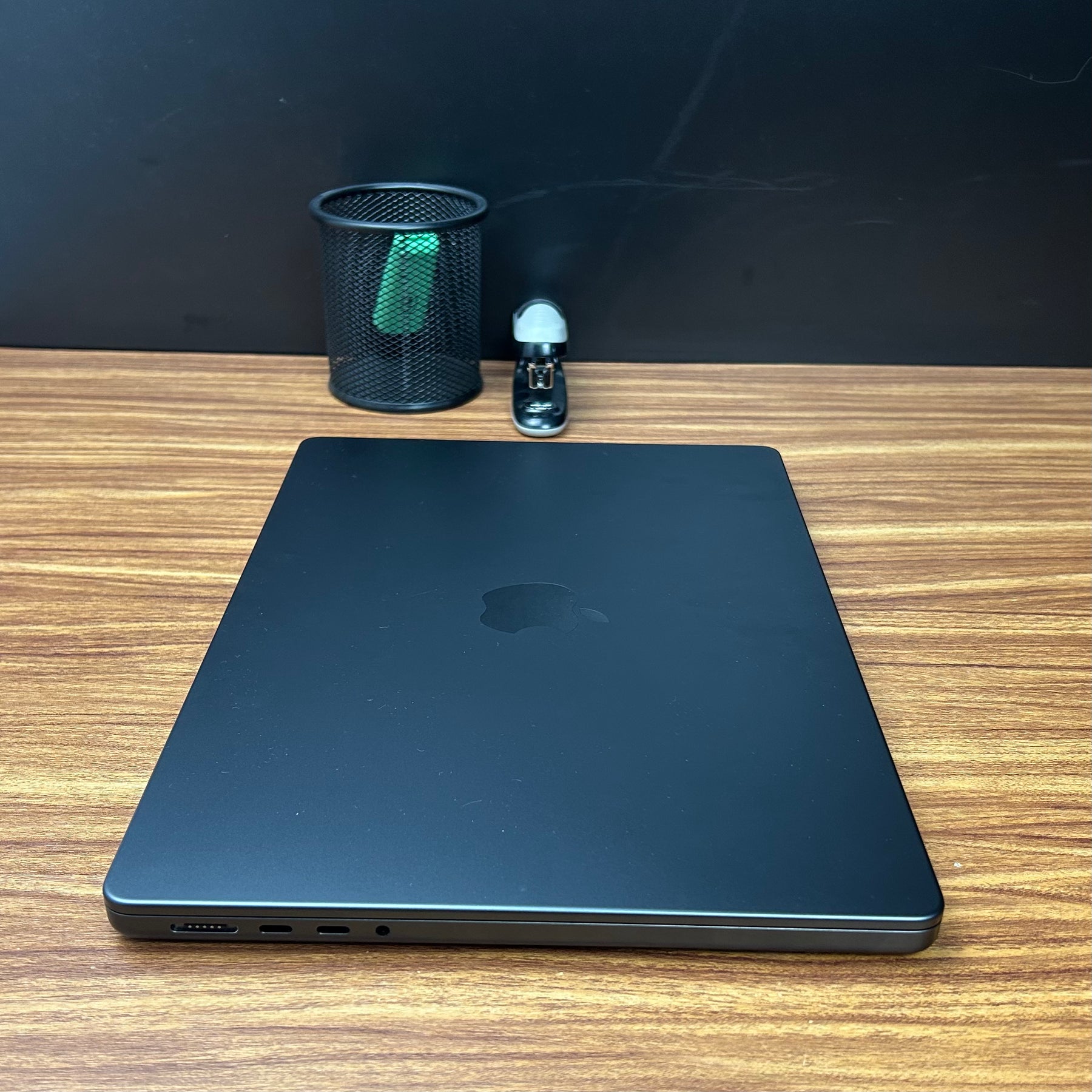 MacBook Pro 2023 Usado 14" | M3 PRO, 18GB RAM, 500GB | TrocaTech