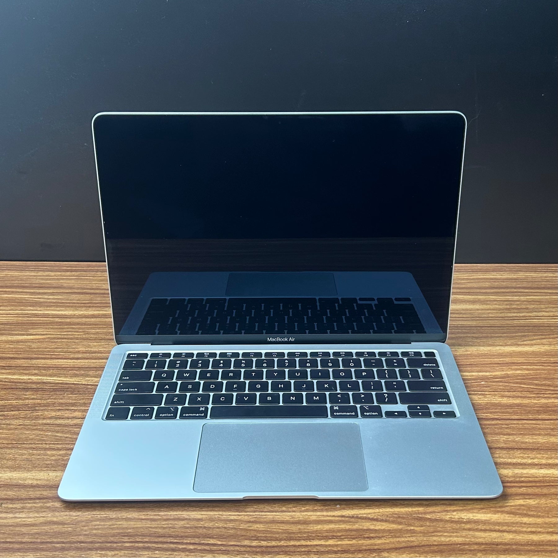 MacBook Air 2020 Usado 13" | i5, 8GB RAM, 500GB | TrocaTech