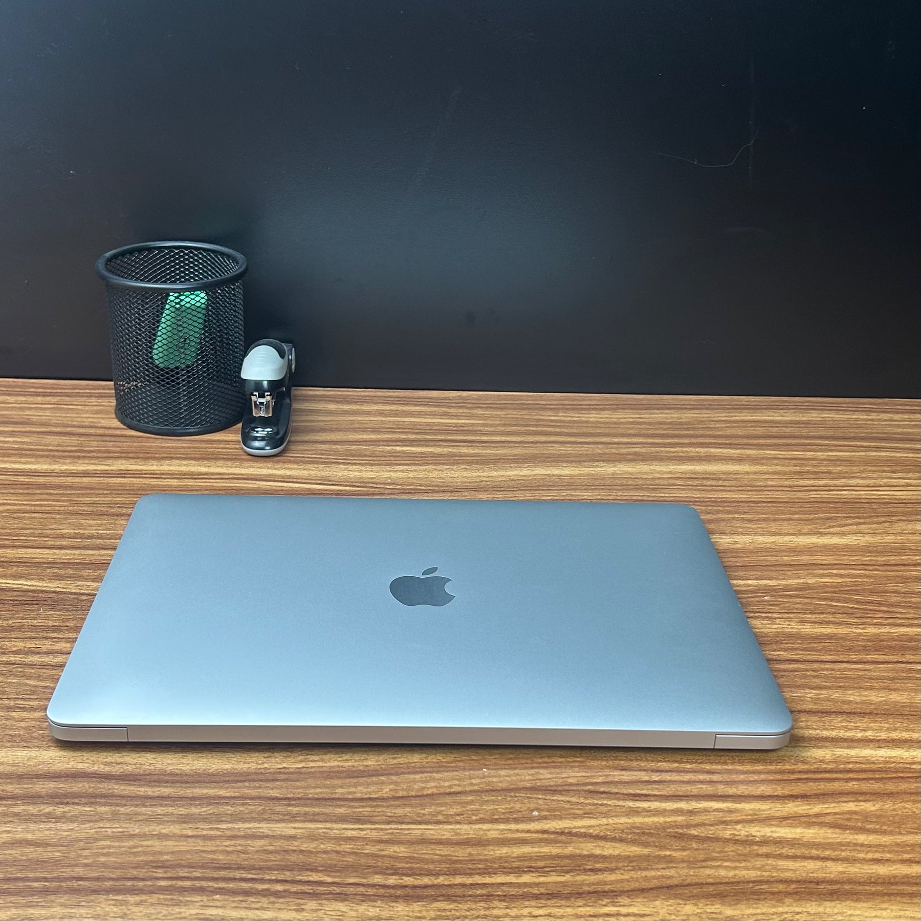 MacBook Air 2020 Usado 13" | i5, 8GB RAM, 500GB | TrocaTech