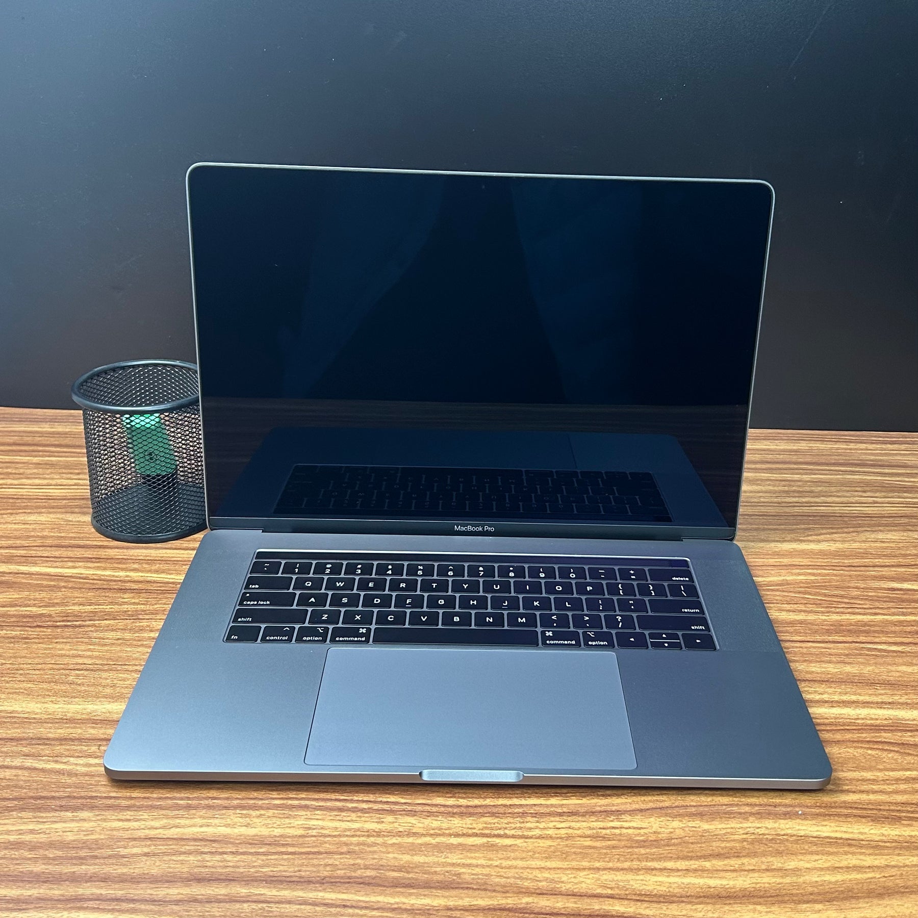 MacBook Pro 2019 Usado 16" | i9, 16GB RAM, 500GB SSD | TrocaTech