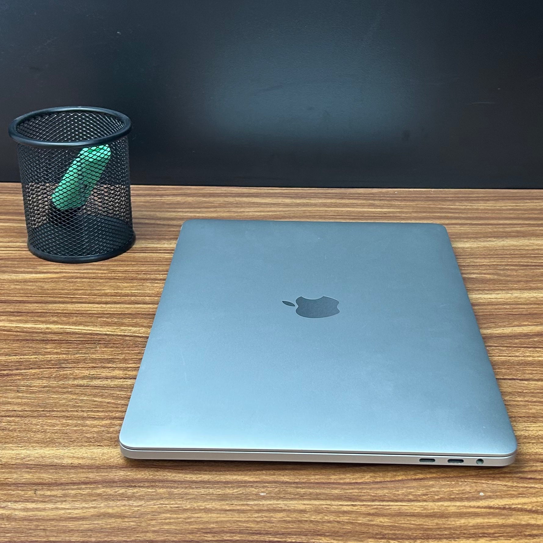 MacBook Pro 2020 Usado 13" | i5 16GB RAM, 1TB SSD | TrocaTech