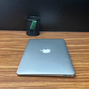 MacBook Air 2014 Usado 11" | i5, 4GB RAM, 256GB | TrocaTech