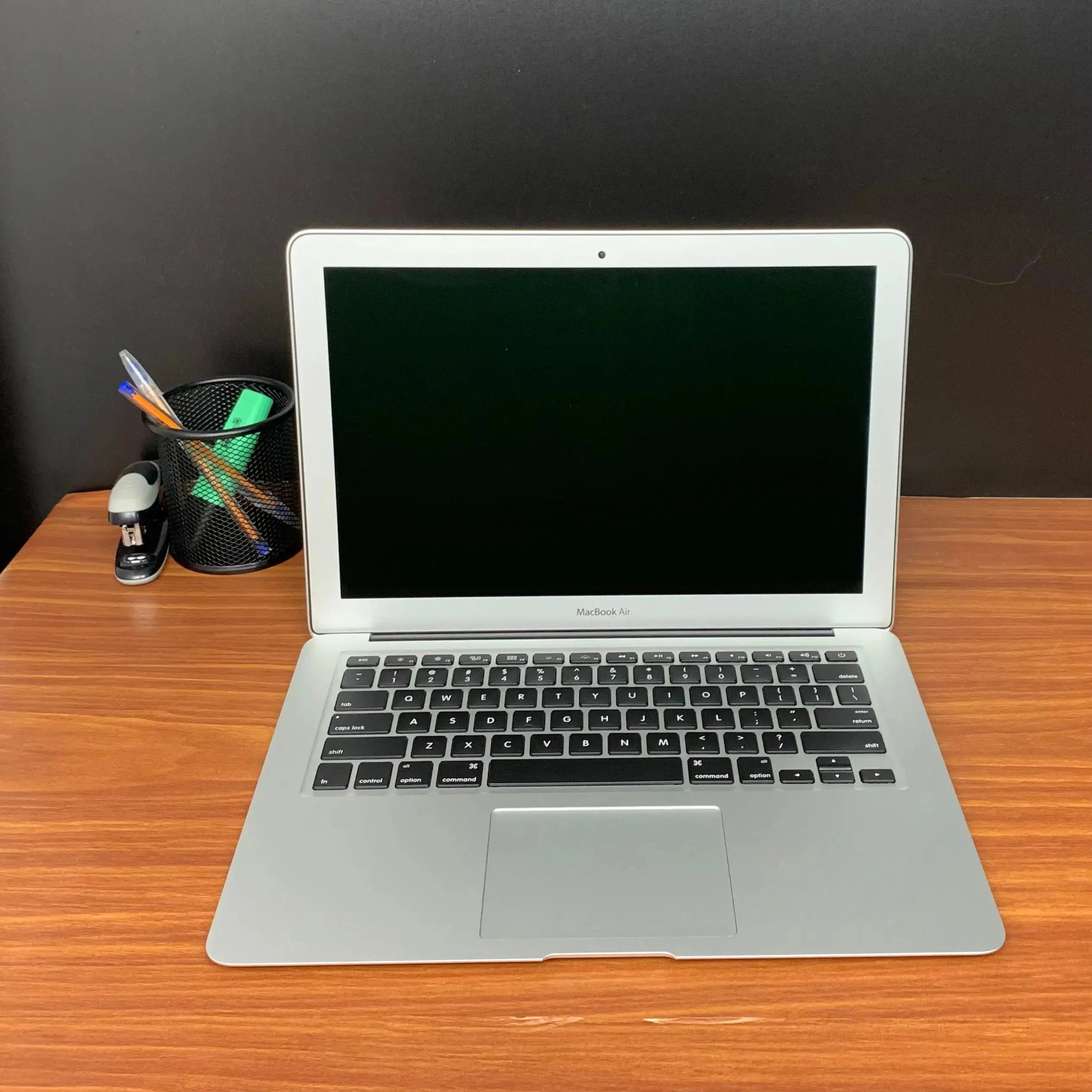 Comprar MacBook Air usado - Macbook Air 13 i5 2017 - TrocaTech Seminovos