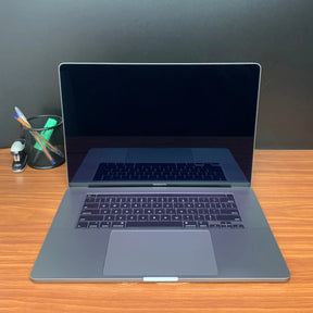 Comprar MacBook Pro usado - Macbook Pro 16 i9 2.3GHZ 2019 - TrocaTech Seminovos