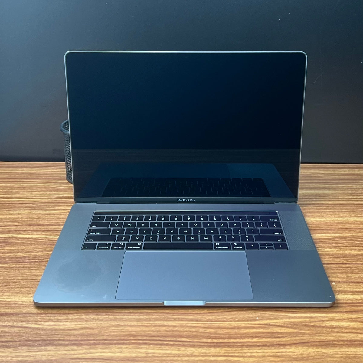 MacBook Pro 2018 Usado 15" | i7, 16GB RAM, 500GB | TrocaTech