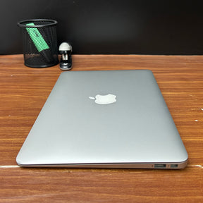 MacBook Air 2015 Usado 11" | i5, 4GB RAM, 128GB | TrocaTech