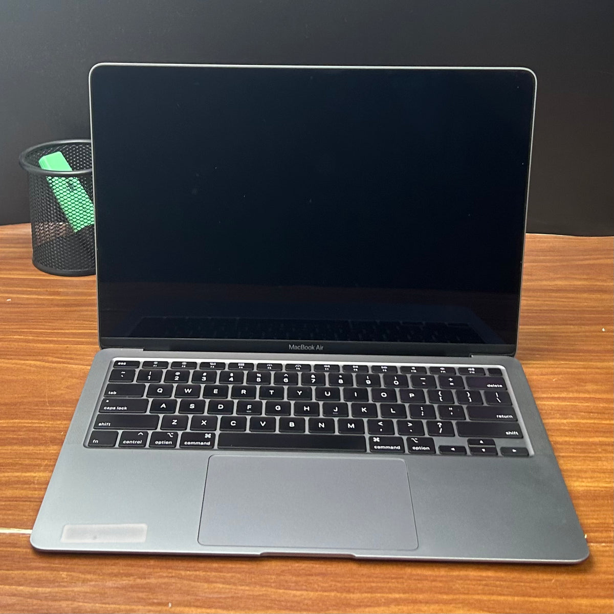 MacBook Air 2020 Usado 13" | i5, 8GB RAM, 500GB | TrocaTech