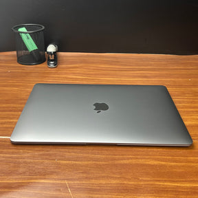 MacBook Air 2020 Usado 13" | i5, 8GB RAM, 500GB | TrocaTech