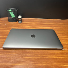 MacBook Air 2020 Usado 13" | i5, 8GB RAM, 500GB | TrocaTech