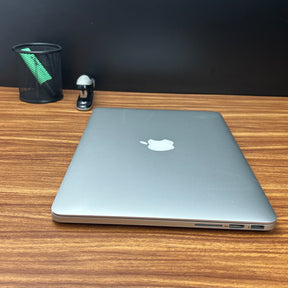 MacBook Pro 2015 Usado 13" | i5, 8GB RAM, 128GB | TrocaTech