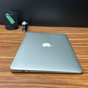 MacBook Air 2013 Usado 13" | i7 8GB RAM, 256GB | TrocaTech