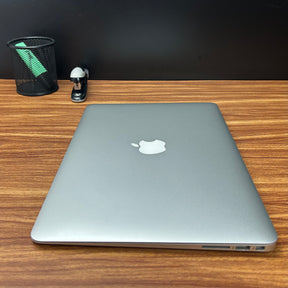 MacBook Air 2013 Usado 13" | i7 8GB RAM, 256GB | TrocaTech