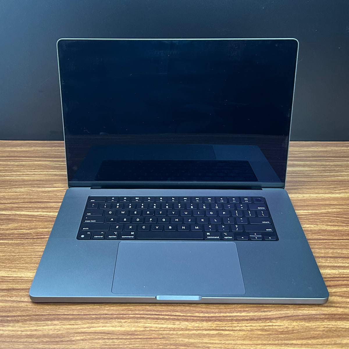 MacBook Pro 2021 Usado 16" | M1 PRO, 16GB RAM, 1TB SSD | TrocaTech