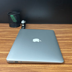 MacBook Air 2017 Usado 13" | i5, 8GB RAM, 128GB | TrocaTech
