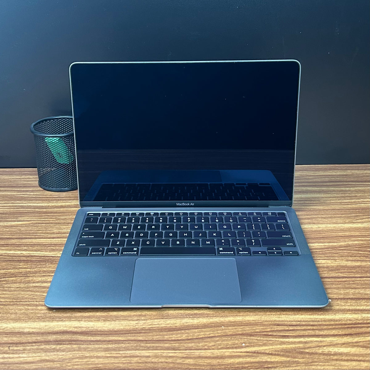 MacBook Air 2020 Usado 13" | i5, 8GB RAM, 500GB | TrocaTech