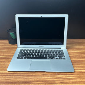 MacBook Air 2015 Usado 13" | i5, 8GB RAM, 256GB | TrocaTech