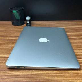 MacBook Air 2015 Usado 13" | i5, 8GB RAM, 256GB | TrocaTech