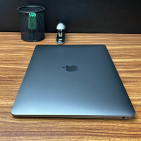 MacBook Air 2019 Usado 13" | i5, 8GB RAM,256GB | TrocaTech
