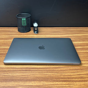 MacBook Pro 2018 Usado 13" | i5, 8GB RAM, 500GB | TrocaTech