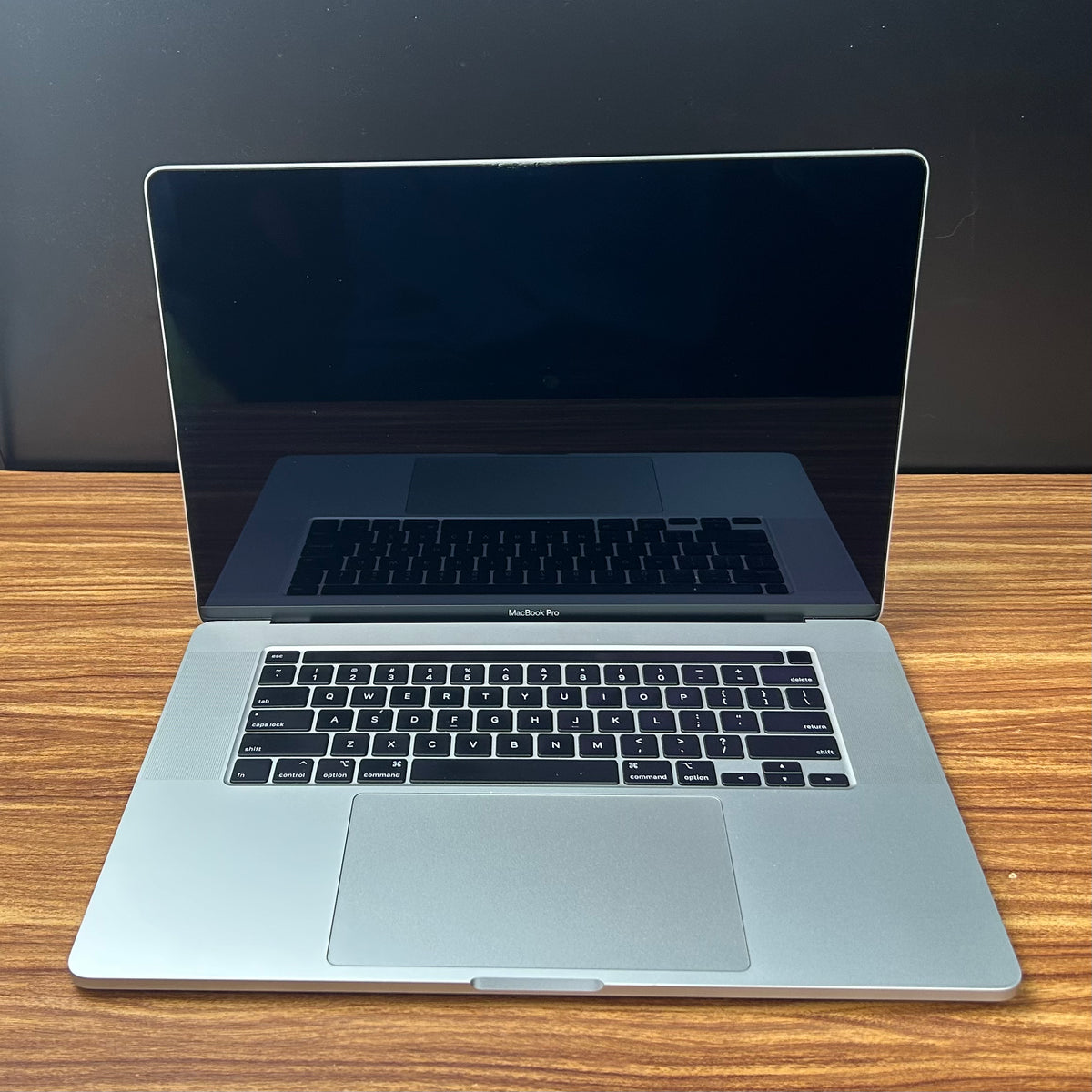MacBook Pro 2019 Usado 16" | i7, 16GB RAM, 500GB SSD | TrocaTech
