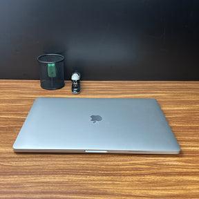 MacBook Pro 2019 Usado 16" | i9, 16GB RAM, 1TB | TrocaTech