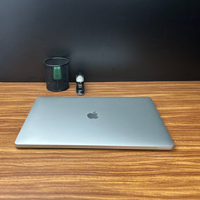 MacBook Pro 2019 Usado 16" | i9, 16GB RAM, 1TB | TrocaTech