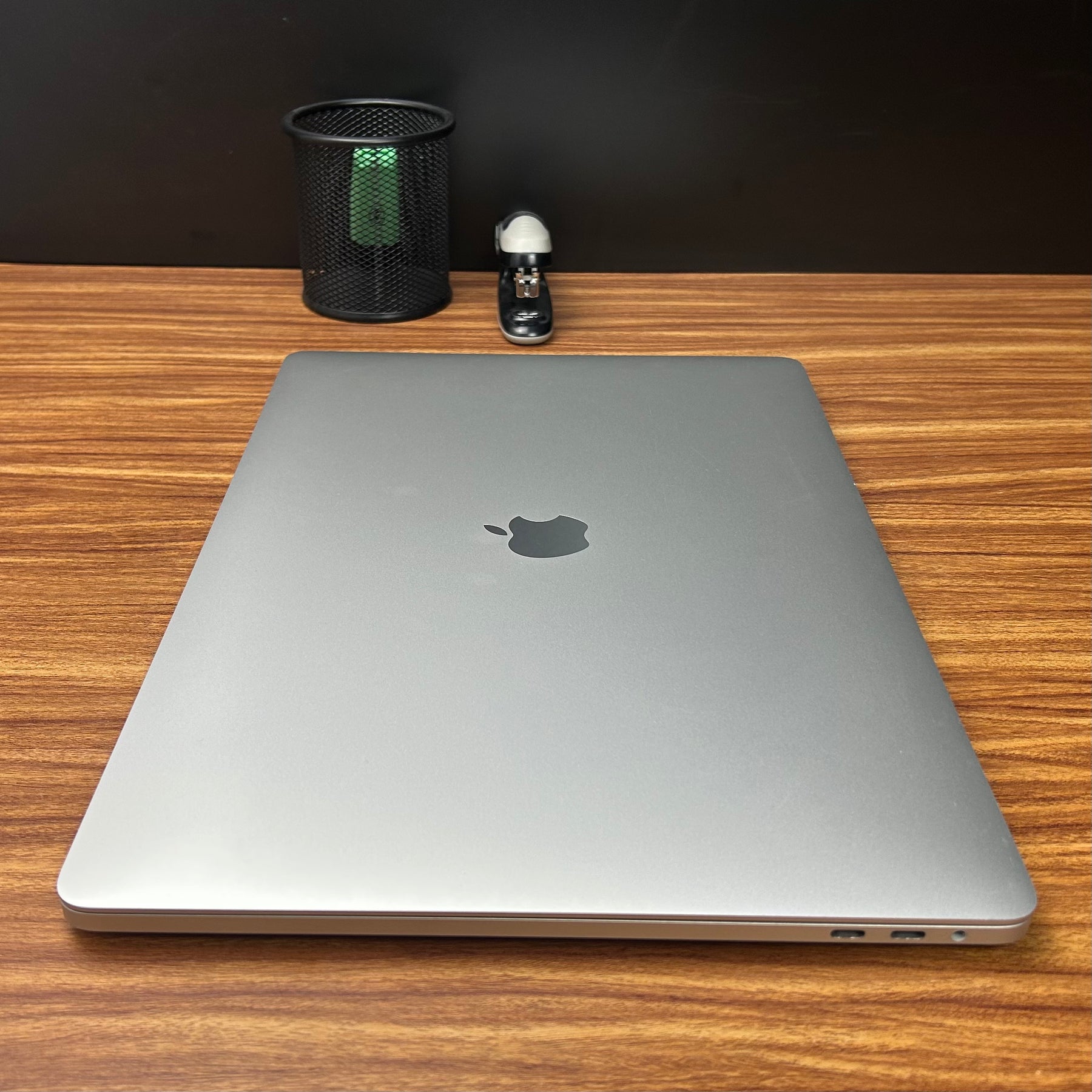 MacBook Pro 2019 Usado 16" | i9, 16GB RAM, 1TB | TrocaTech