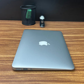 MacBook Air 2013 Usado 11" | I5 , 8GB RAM, 500GB | TrocaTech
