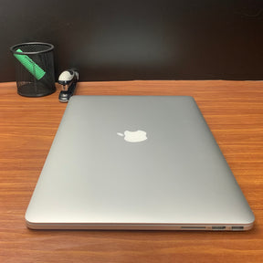 MacBook Pro 2015 Usado 15" | i7, 16GB RAM, 500GB | TrocaTech