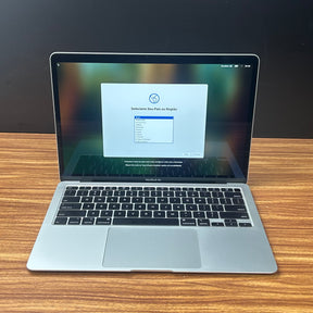 MacBook Air 2020 Usado 13" | i5, 8GB RAM, 500GB | TrocaTech