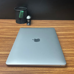 MacBook Air 2020 Usado 13" | i5, 8GB RAM, 500GB | TrocaTech