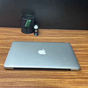 MacBook Pro 2015 Usado 13" | i7, 16GB RAM, 500GB | TrocaTech