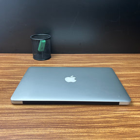 MacBook Air 2017 Usado 13" | i5, 8GB RAM, 1TB SSD| TrocaTech