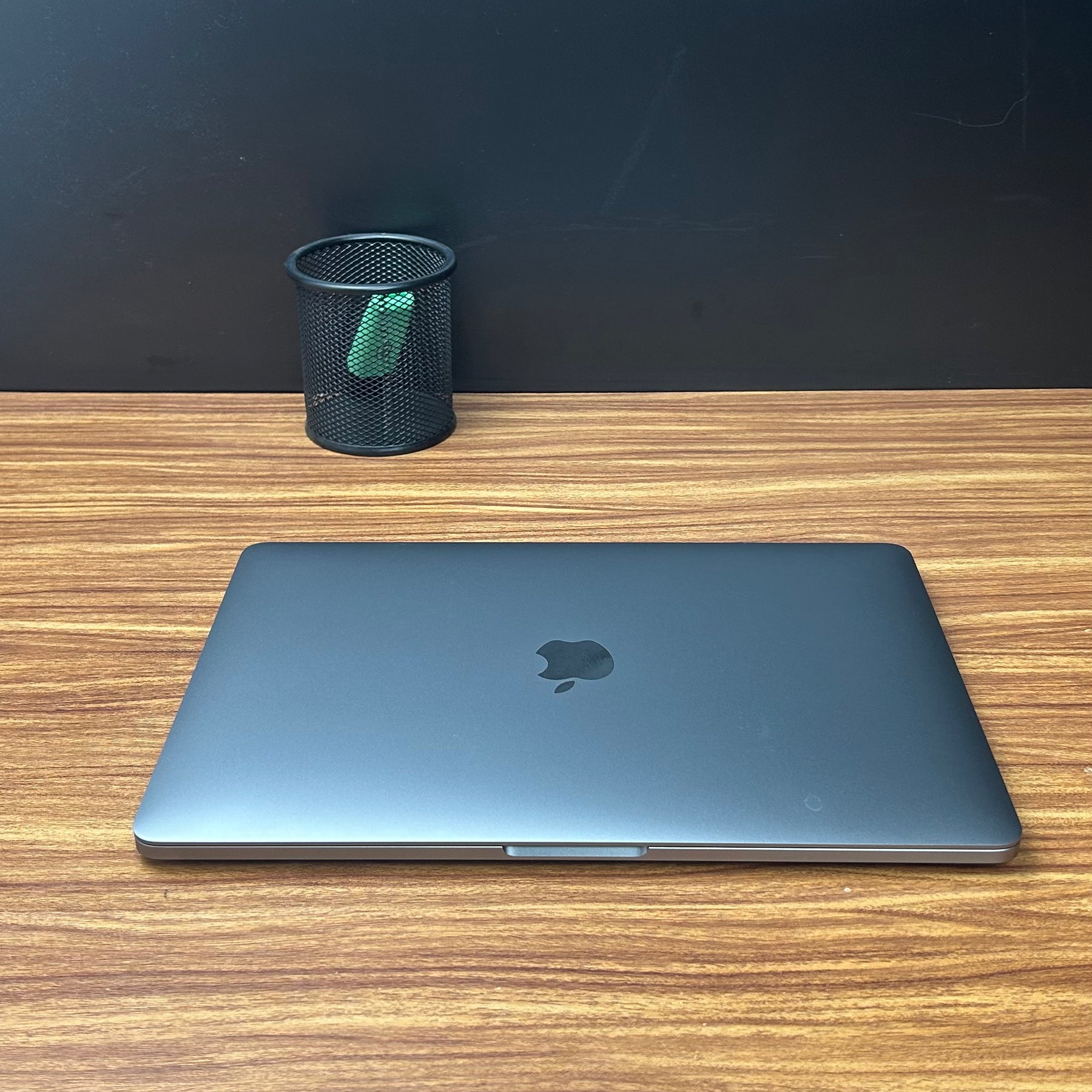 MacBook Pro 2020 Usado 13" | M1, 8GB RAM, 256GB | TrocaTech