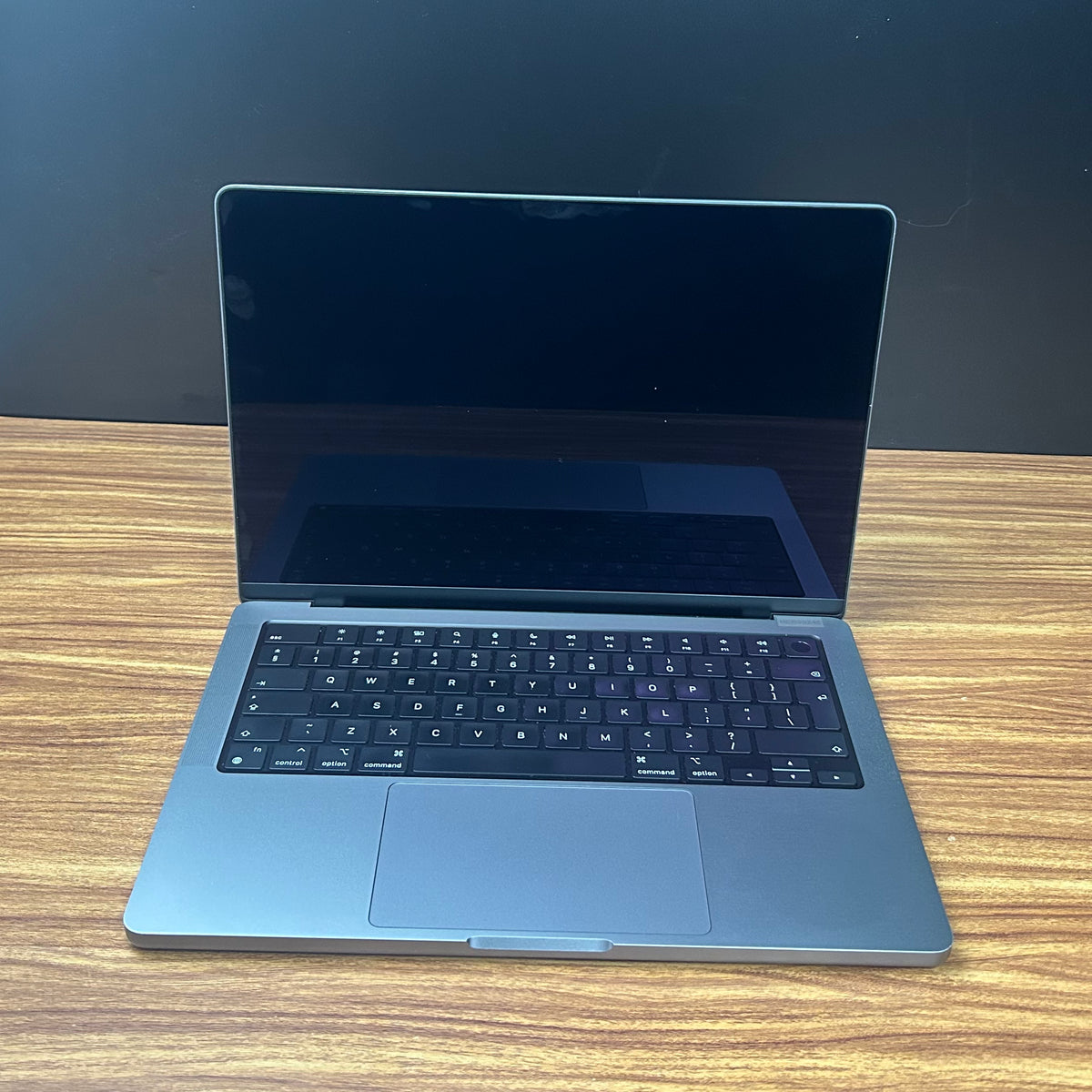 MacBook Pro 2021 Usado 14" | M1 PRO, 16GB RAM, 500GB | TrocaTech