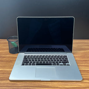 MacBook Pro 2015 Usado 15" | i7, 16GB RAM, 256GB | TrocaTech