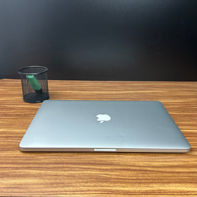 MacBook Pro 2015 Usado 15" | i7, 16GB RAM, 256GB | TrocaTech