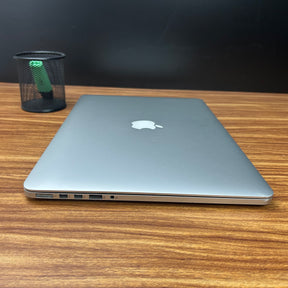 MacBook Pro 2015 Usado 15" | i7, 16GB RAM, 256GB | TrocaTech
