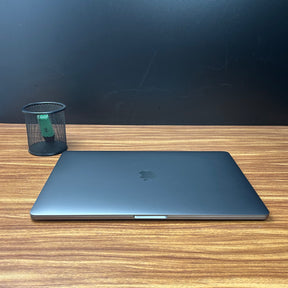 MacBook Pro 2019 Usado 16" | i9, 16GB RAM, 500GB SSD | TrocaTech