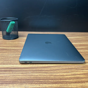 MacBook Pro 2017 Usado 13" | i5, 8GB RAM, 256GB | TrocaTech
