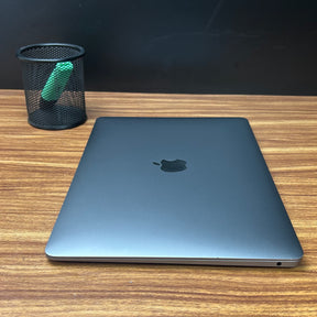 MacBook Air 2020 Usado 13" | APPLE M1, 16GB RAM, 256SSD| TrocaTech