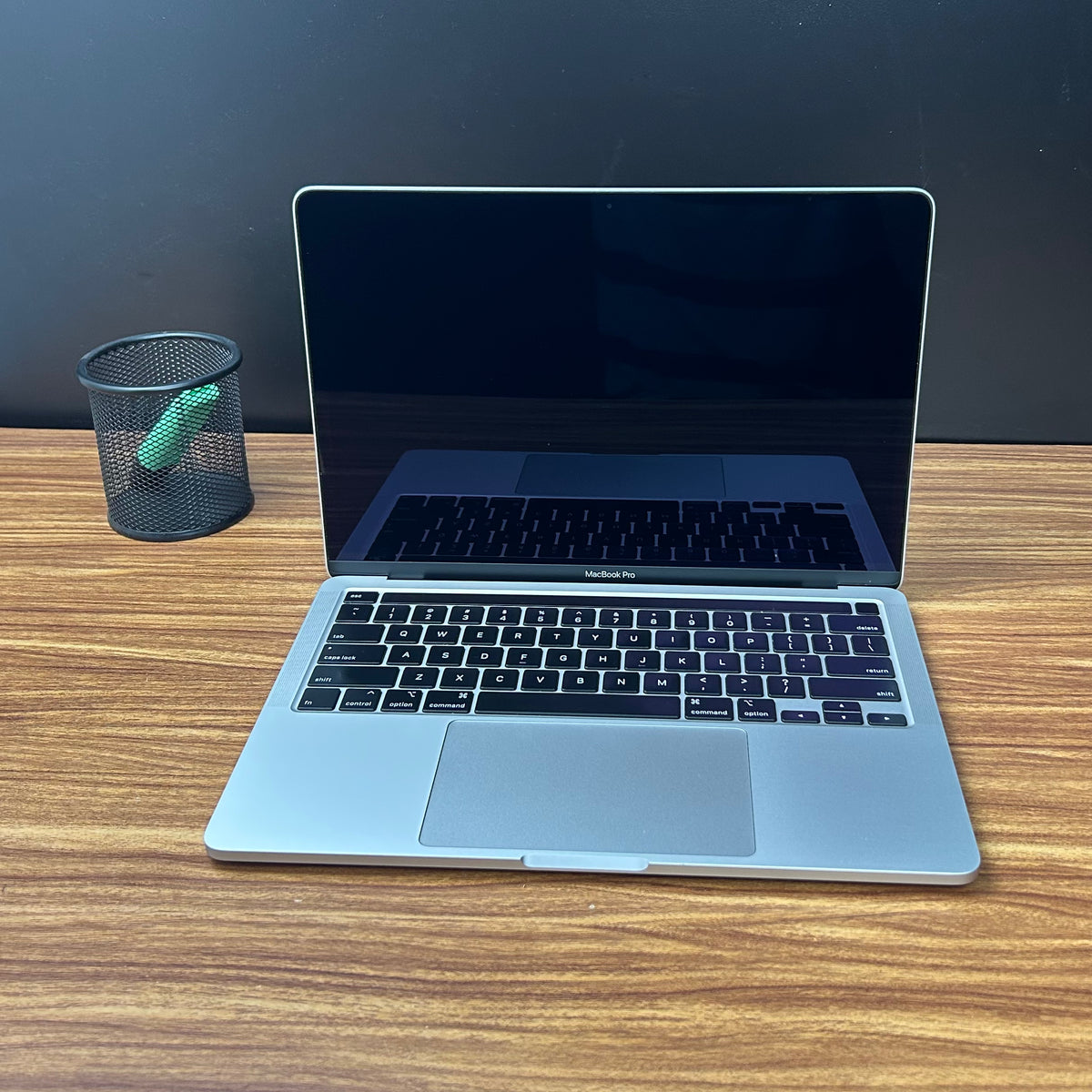 MacBook Pro 2020 Usado 13" | i5 8GB RAM, 1TB SSD | TrocaTech
