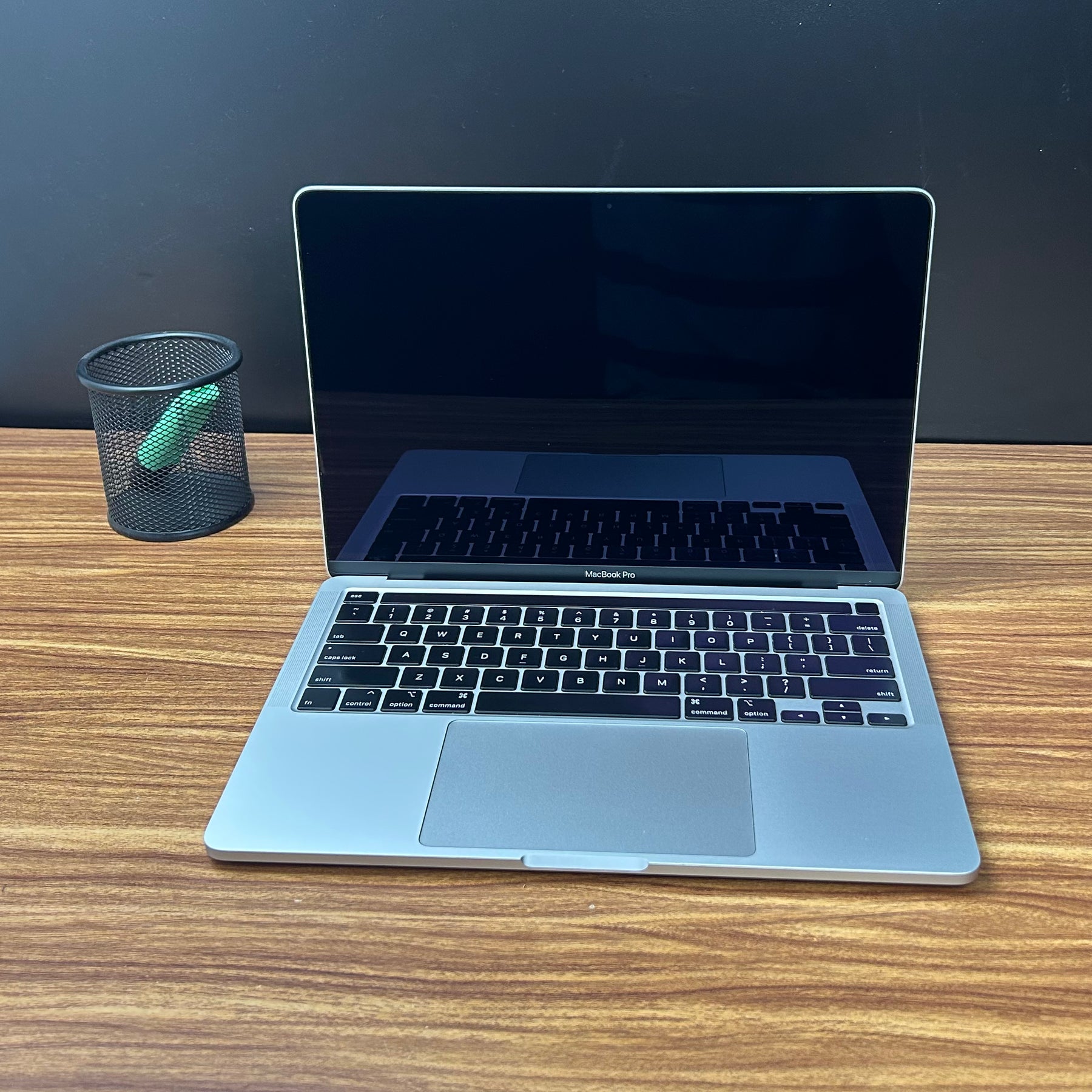 MacBook Pro 2020 Usado 13" | i5 8GB RAM, 1TB SSD | TrocaTech