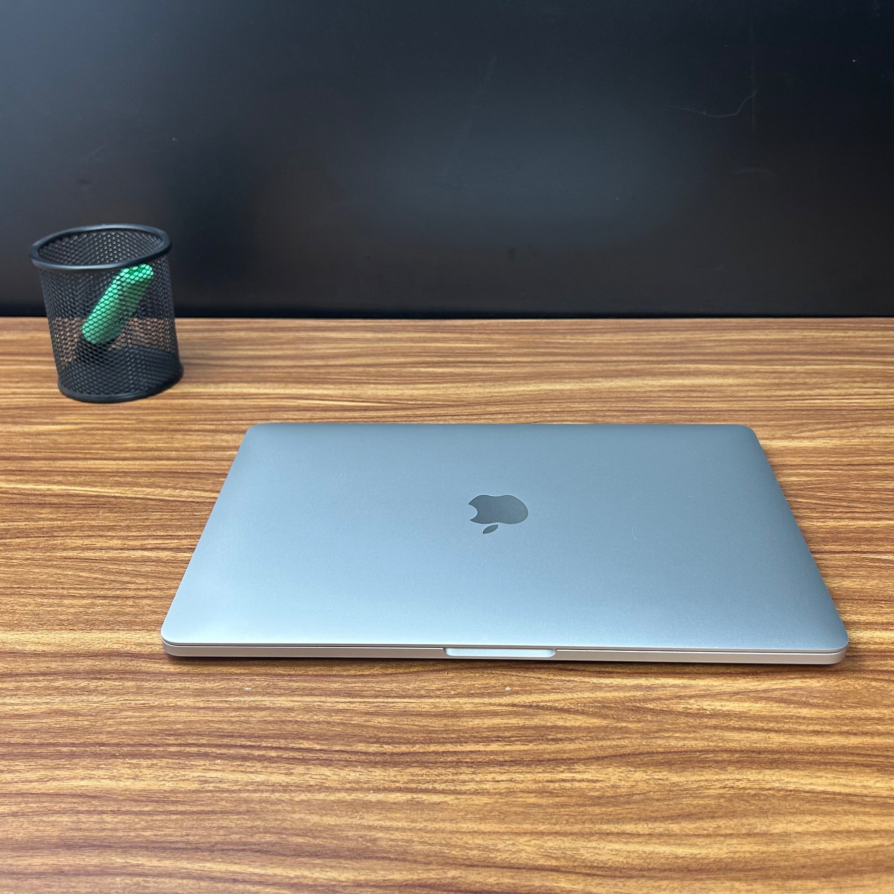 MacBook Pro 2020 Usado 13" | i5 8GB RAM, 1TB SSD | TrocaTech