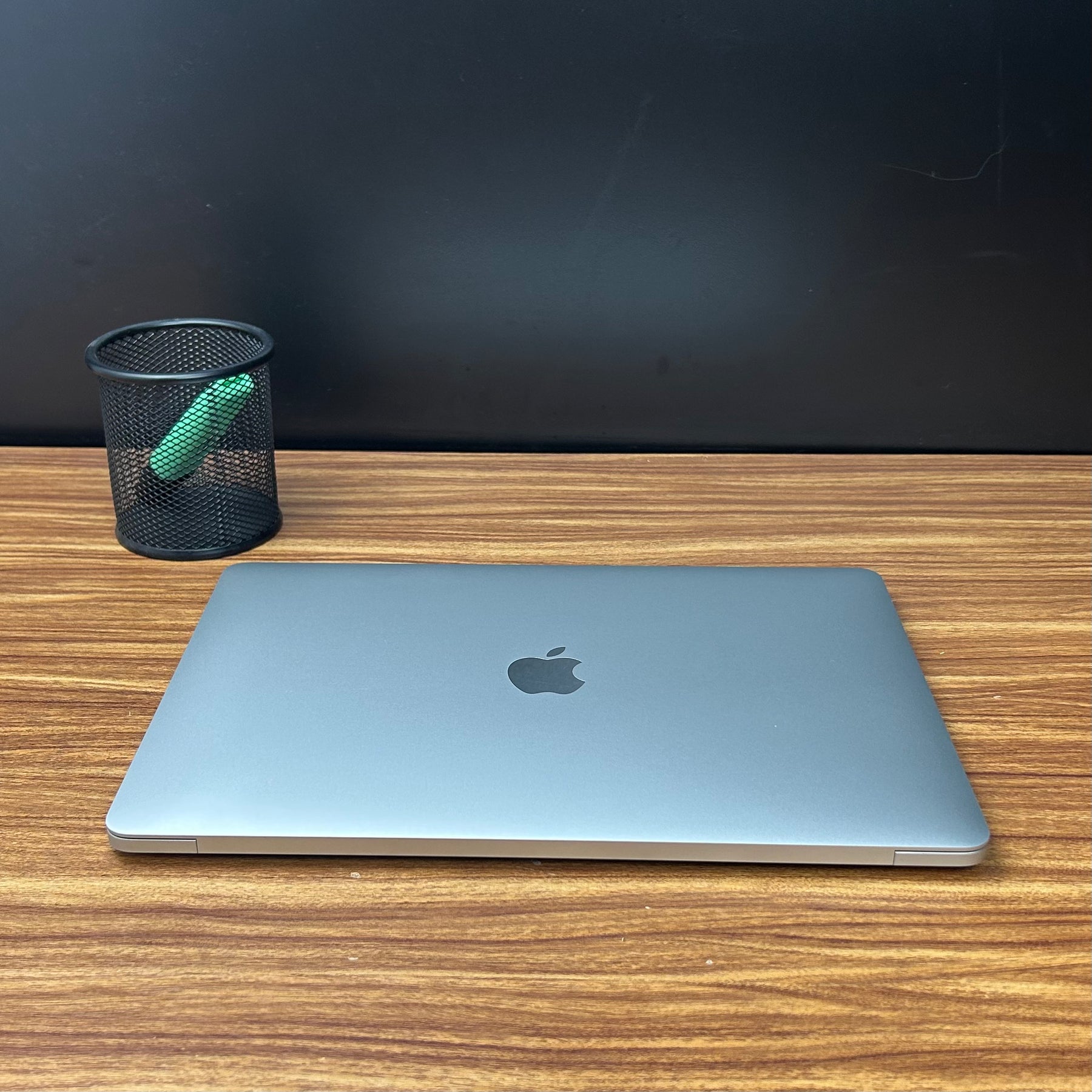 MacBook Pro 2020 Usado 13" | i5 8GB RAM, 1TB SSD | TrocaTech
