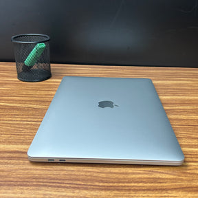 MacBook Pro 2020 Usado 13" | i5 8GB RAM, 1TB SSD | TrocaTech